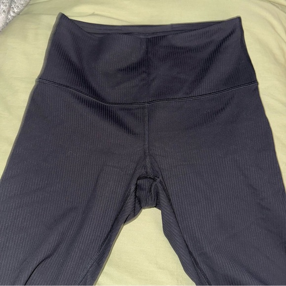 Lululemon Wunder Train Black High-Rise Ribbed Tight 25" Leggings 6 - Picture 5 of 11